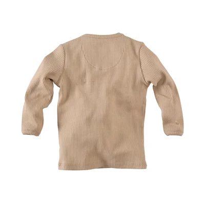 z8-essentials0006tore-back