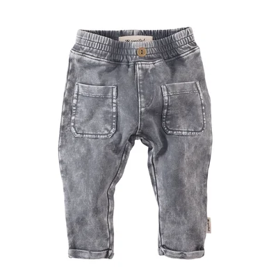 z8-essentials0015mickey