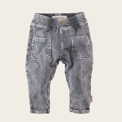 z8-essentials0015mickey