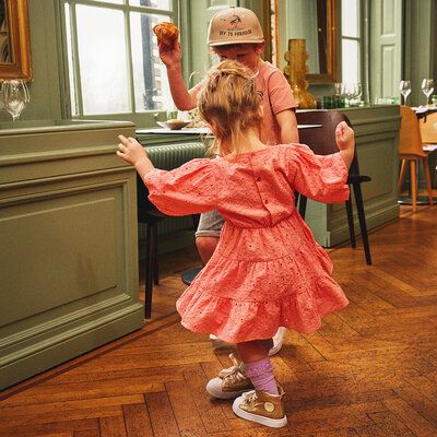 z8-mk-s24-mood-st-122